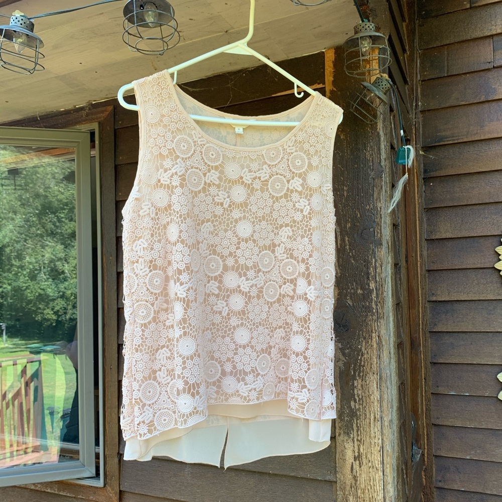 Adiva Sleeveless Blouse